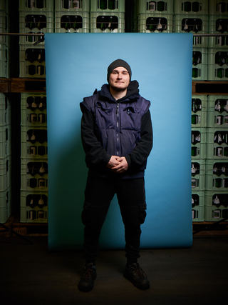 Worker in bottled mineralwaterfactory